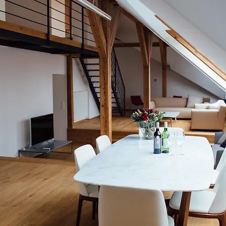 Luxury Apartments D22