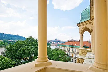 Luxury D22 Apartmán
